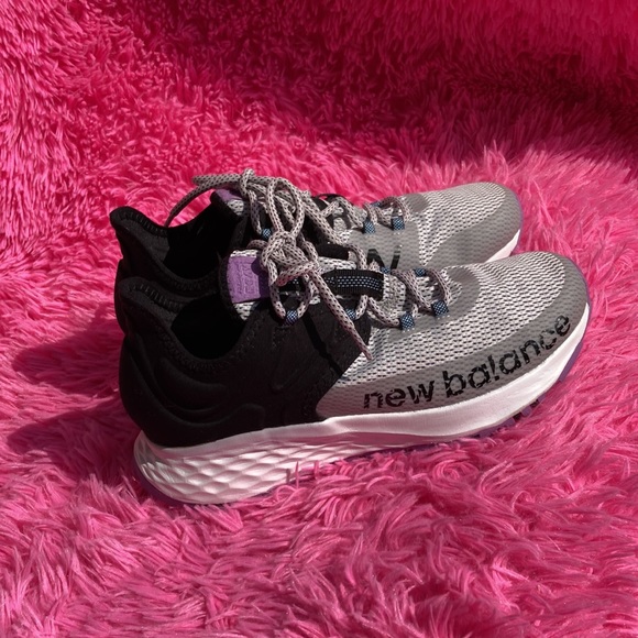 New Balance ROAV Freshfoam runners, older model, size 10 - Picture 2 of 10